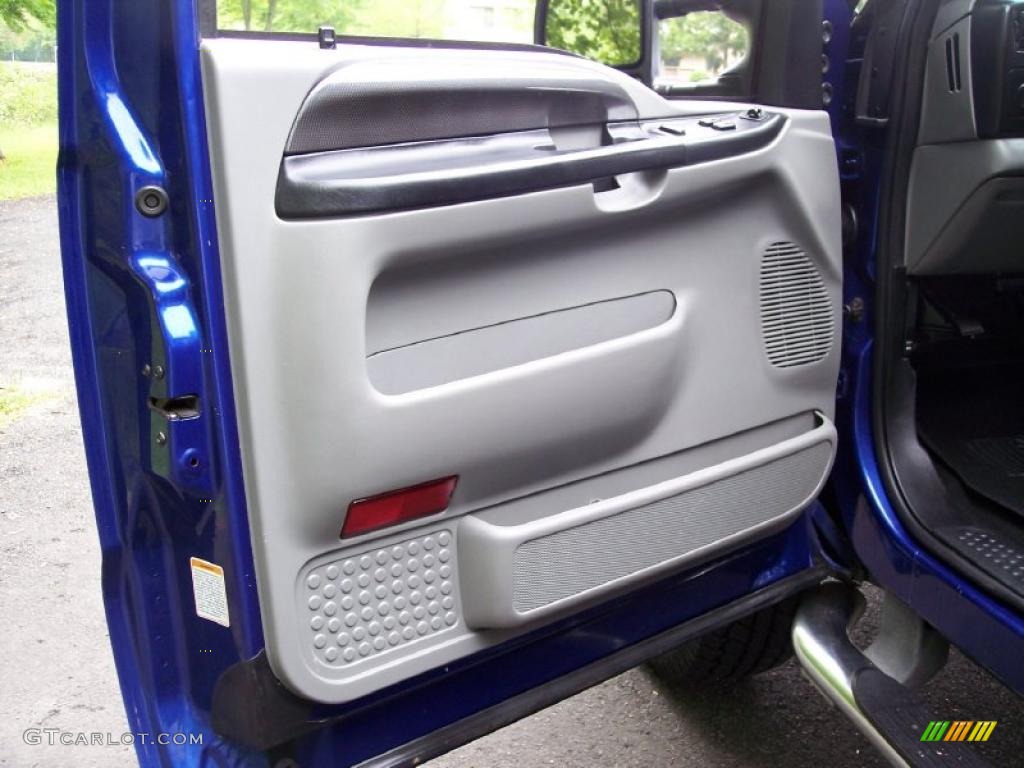 2003 F350 Super Duty XLT SuperCab 4x4 - Sonic Blue Metallic / Dark Flint photo #34