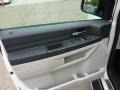Stone White - Grand Caravan SE Photo No. 14