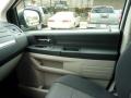 Stone White - Grand Caravan SE Photo No. 17