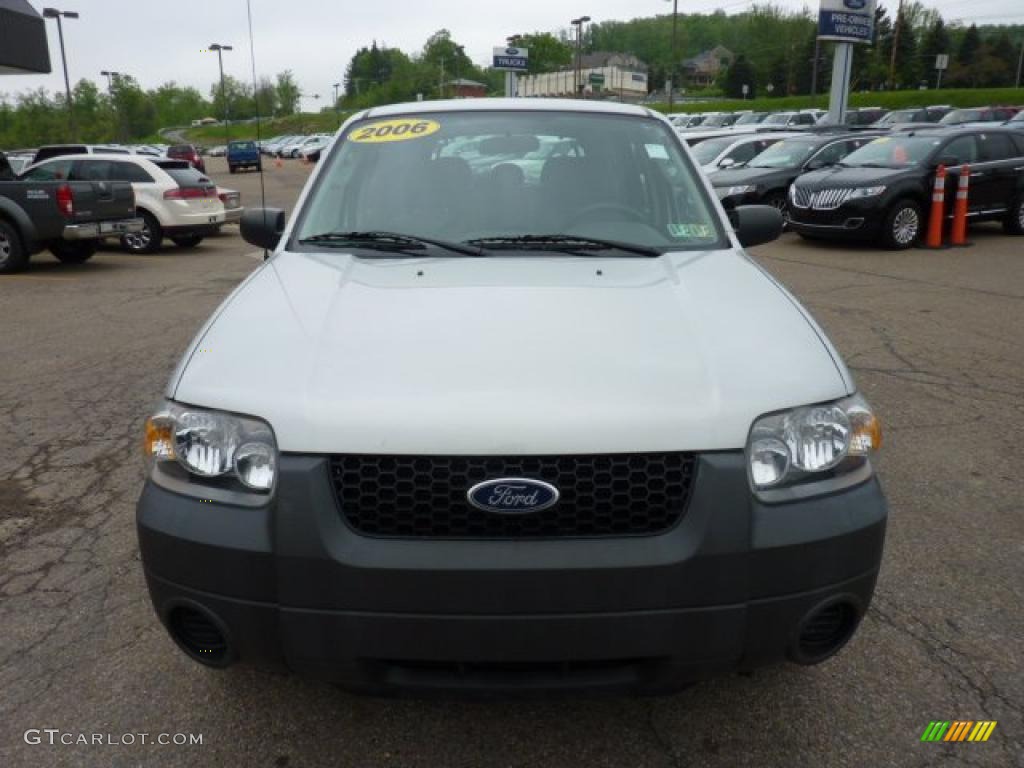 2006 Escape XLS 4WD - Silver Metallic / Medium/Dark Flint photo #7