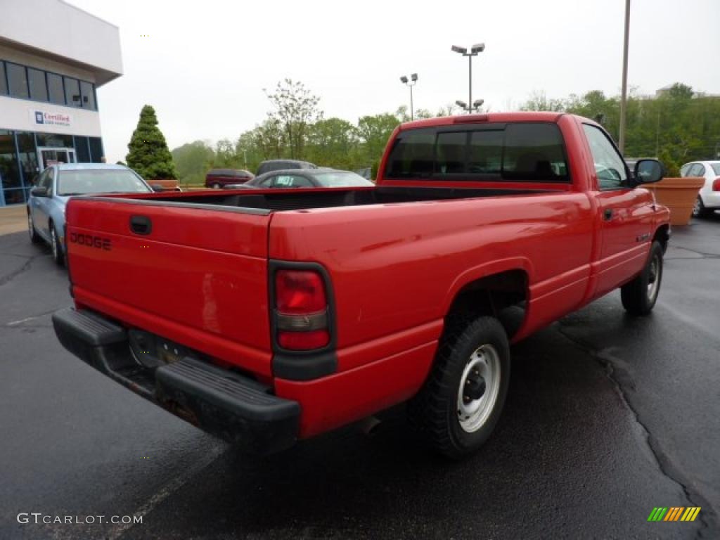 2001 Ram 1500 ST Regular Cab - Flame Red / Agate photo #2