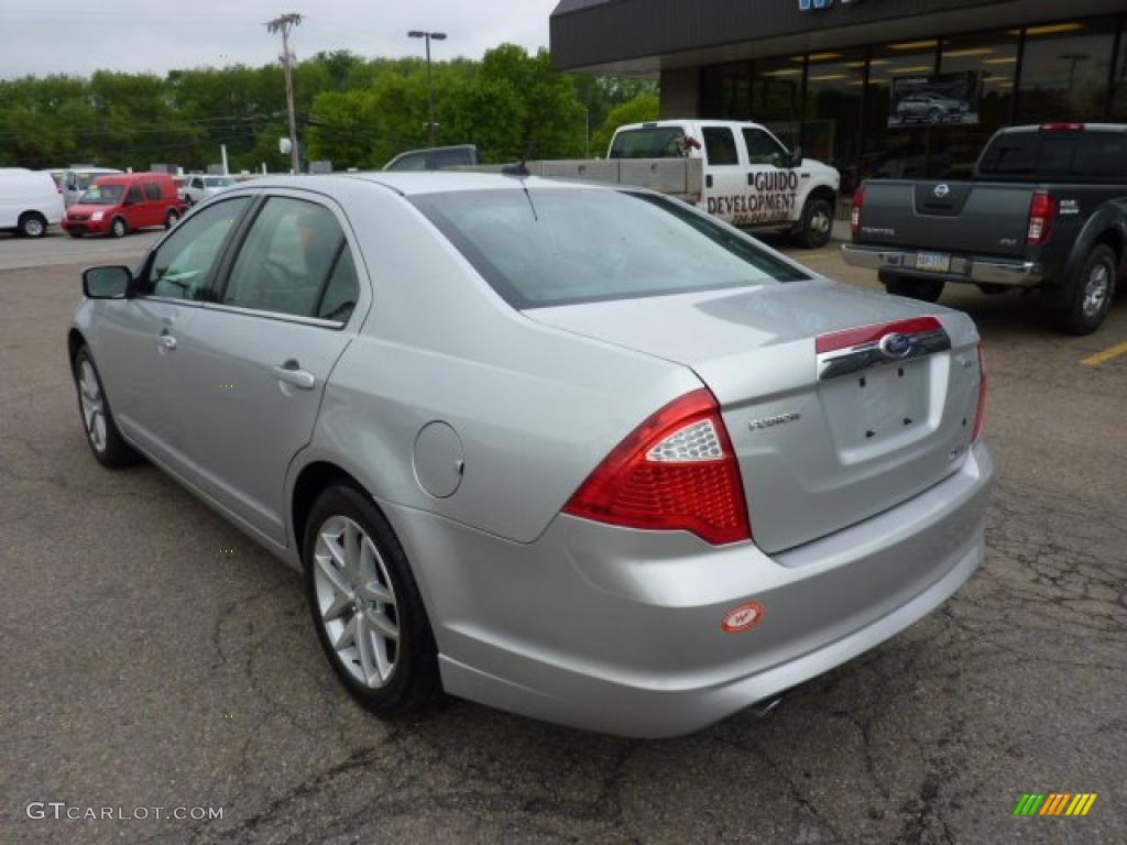 2010 Fusion SEL V6 - Brilliant Silver Metallic / Charcoal Black photo #2