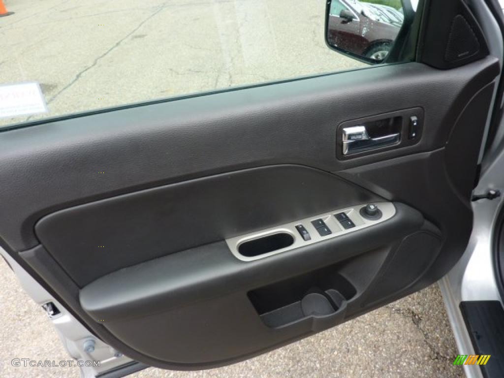 2010 Fusion SEL V6 - Brilliant Silver Metallic / Charcoal Black photo #14