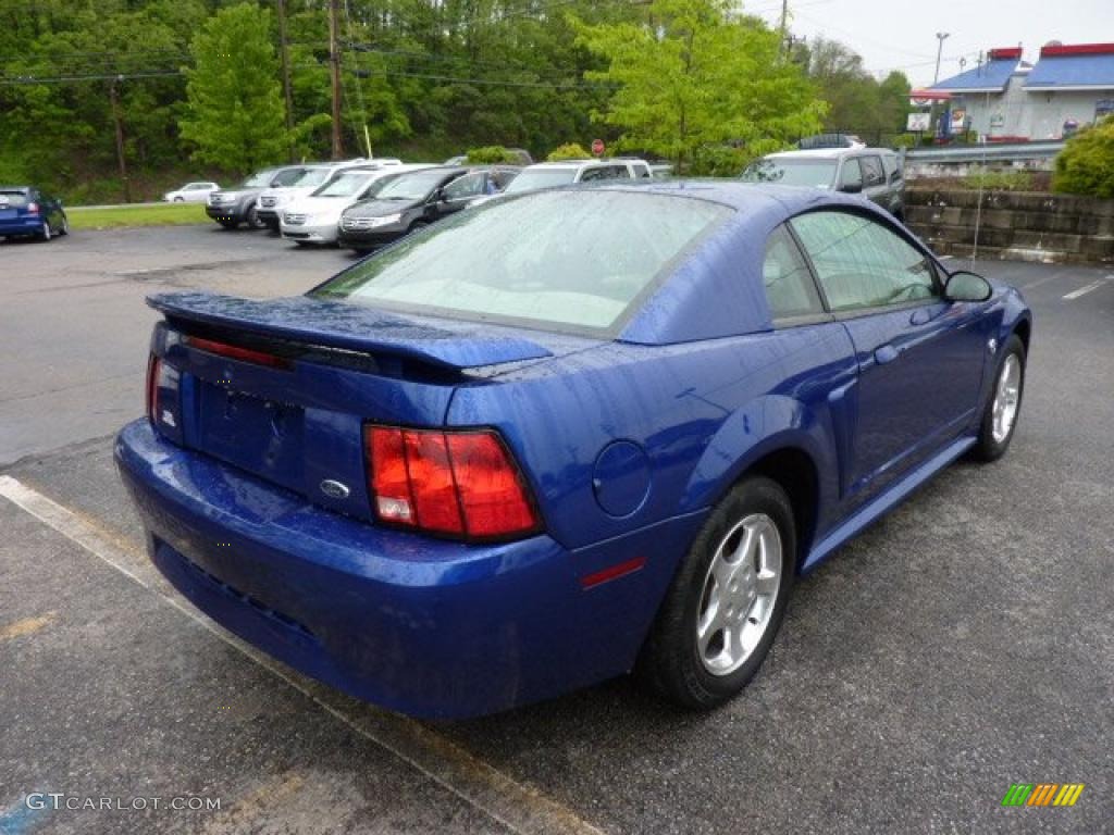2004 Mustang V6 Coupe - Sonic Blue Metallic / Medium Parchment photo #4