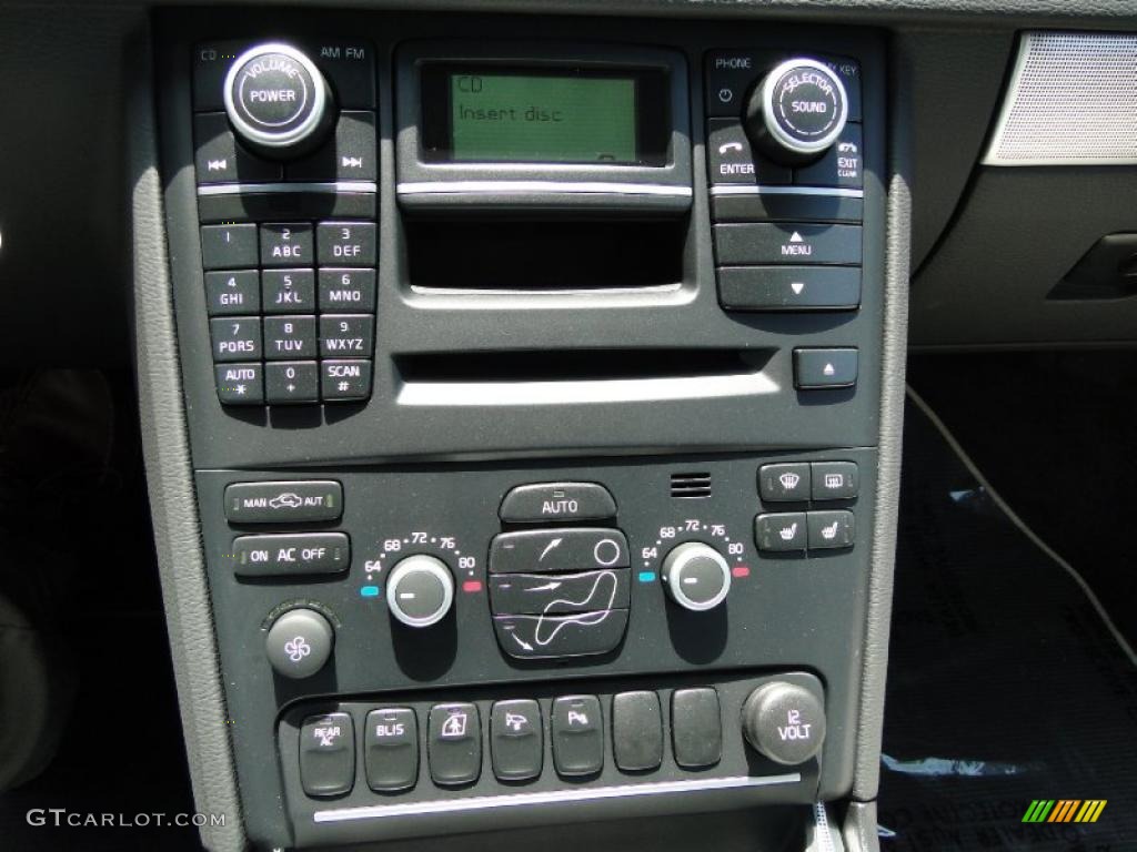 2011 Volvo XC90 3.2 R-Design AWD Controls Photo #49409181