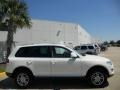 Campanella White - Touareg 2 VR6 Photo No. 8