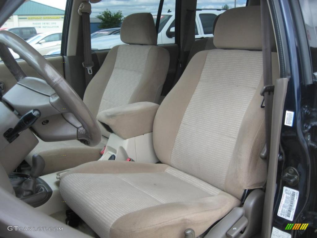 Tan Interior 2002 Mitsubishi Montero Sport XLS 4x4 Photo #49409766