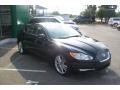 Ultimate Black Metallic - XF XF Supercharged Sedan Photo No. 4