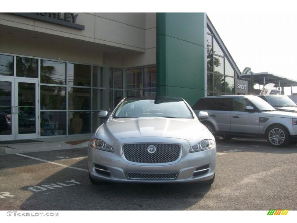 2011 XJ XJL - Liquid Silver Metallic / Ivory/Oyster photo #3