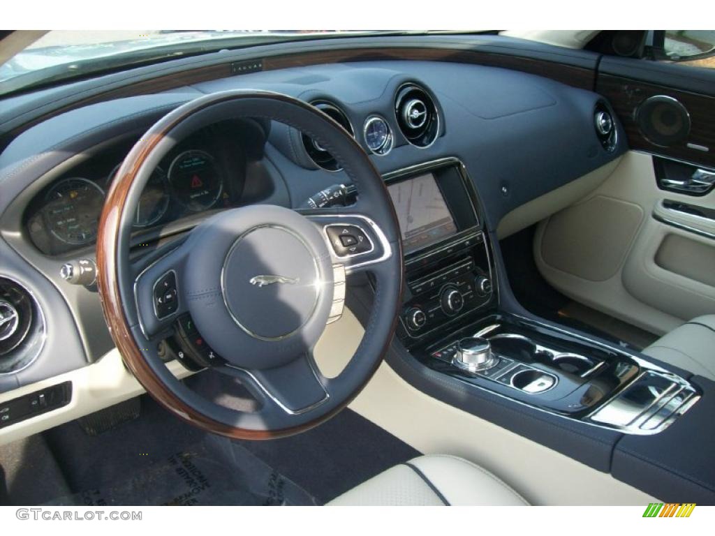 2011 XJ XJL - Liquid Silver Metallic / Ivory/Oyster photo #10