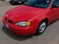 2002 Bright Red Pontiac Grand Am SE Sedan  photo #10