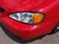 2002 Bright Red Pontiac Grand Am SE Sedan  photo #11