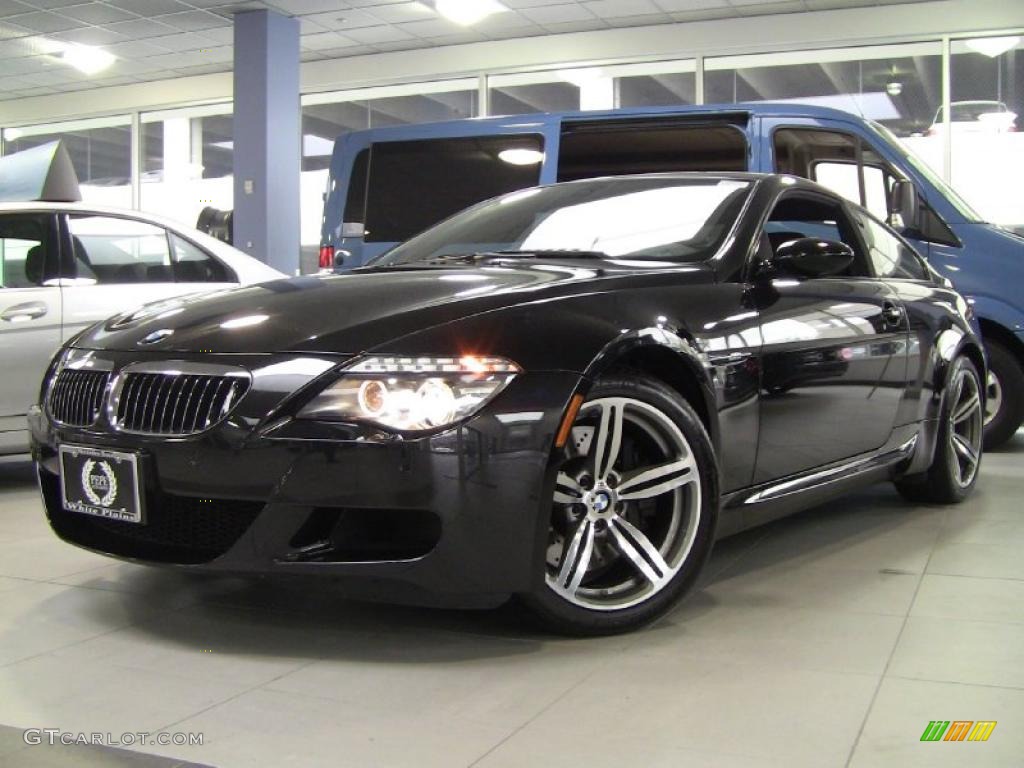 Black Sapphire Metallic BMW M6