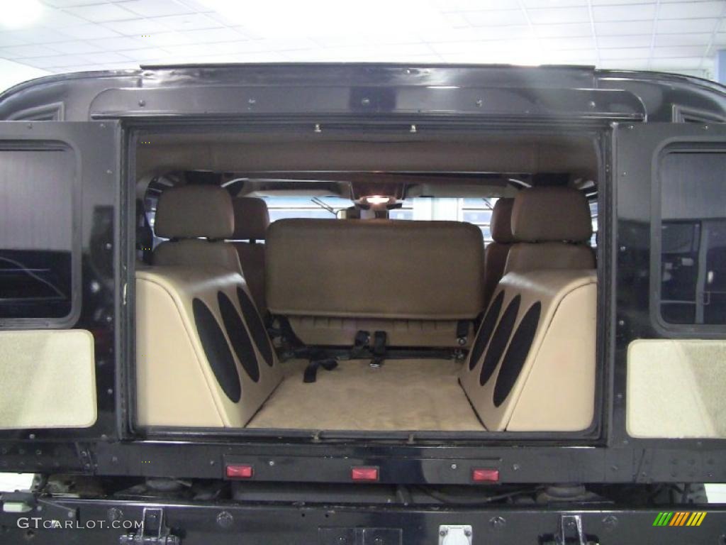 1998 Hummer H1 Wagon Trunk Photo #49415740