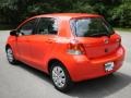Absolutely Red - Yaris 5 Door Liftback Photo No. 4