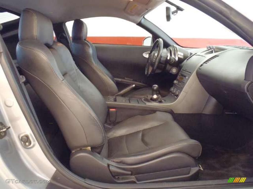 Charcoal Interior 2003 Nissan 350Z Touring Coupe Photo #49420069