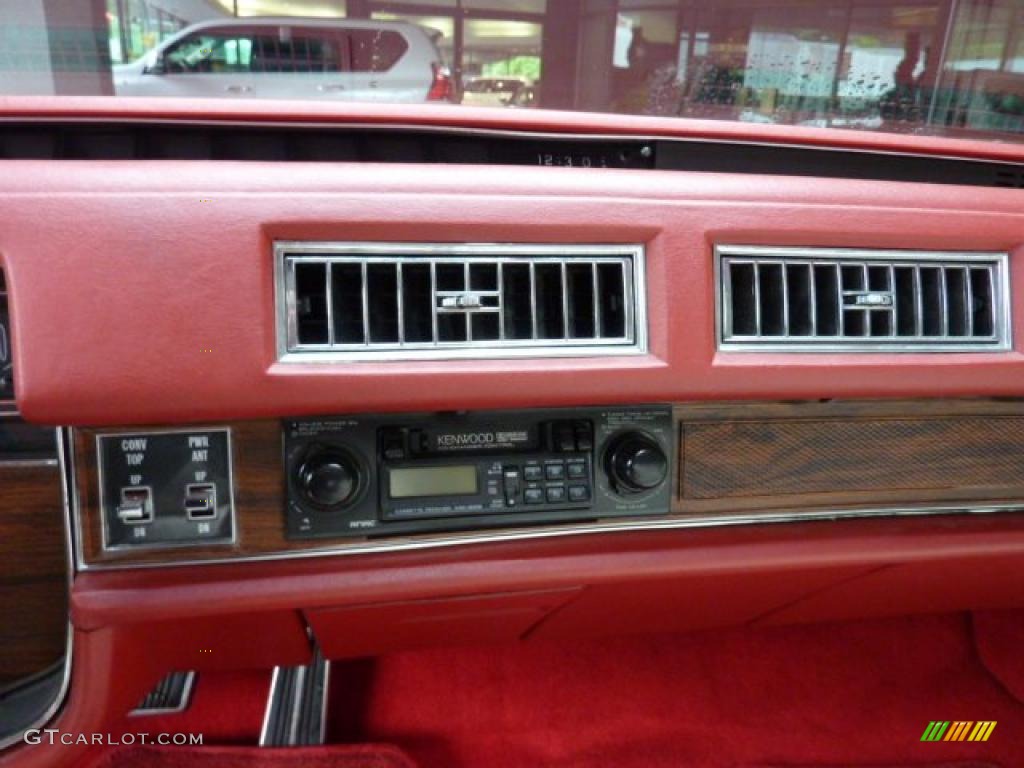 1976 Cadillac Eldorado Convertible Controls Photo #49420654