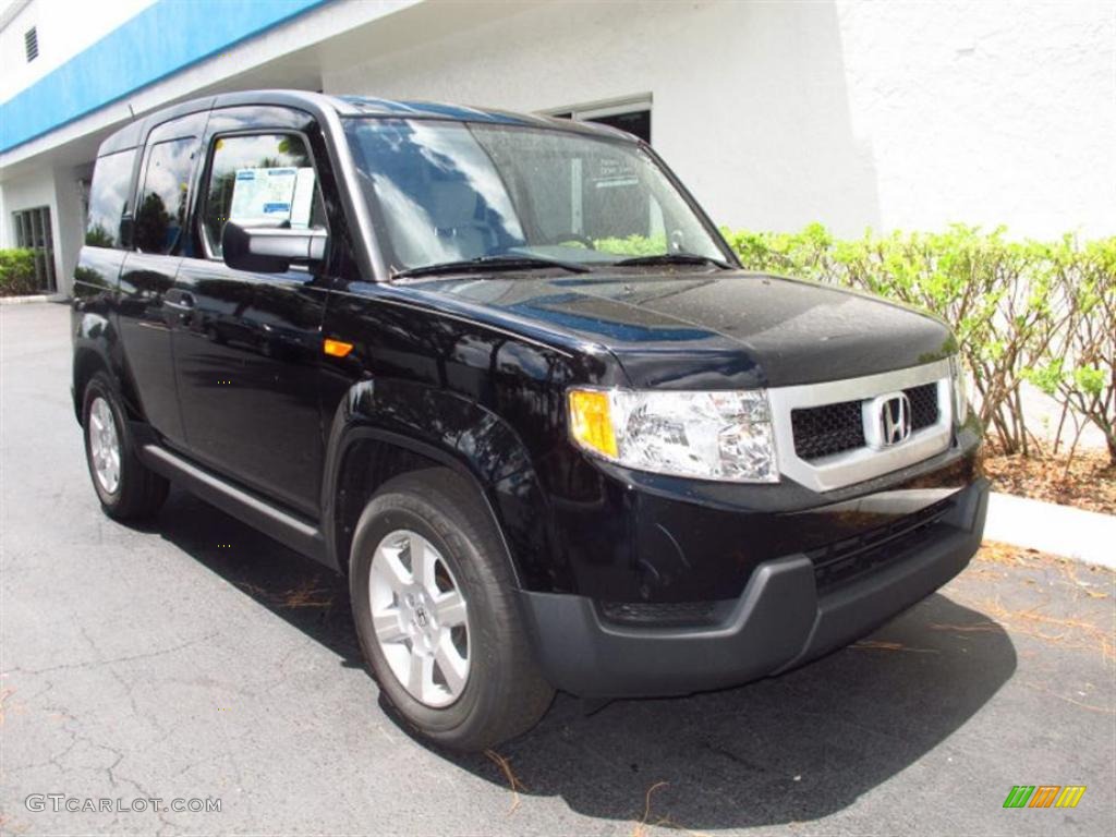 Crystal Black Pearl Honda Element