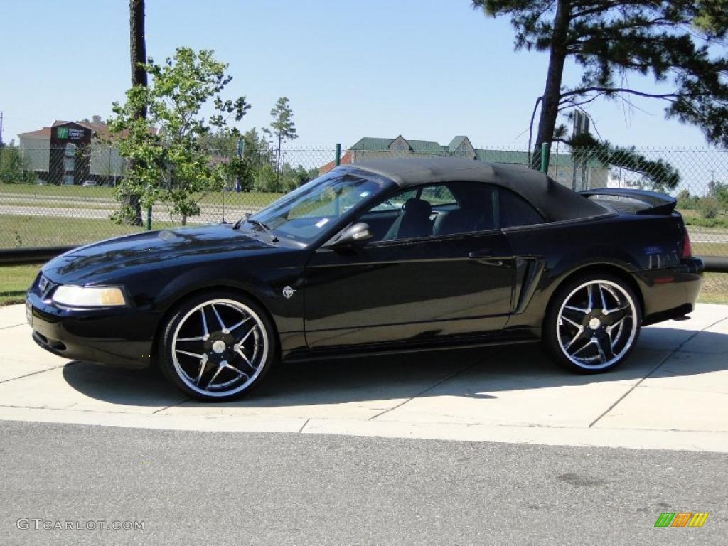1999 Mustang V6 Convertible - Black / Dark Charcoal photo #8