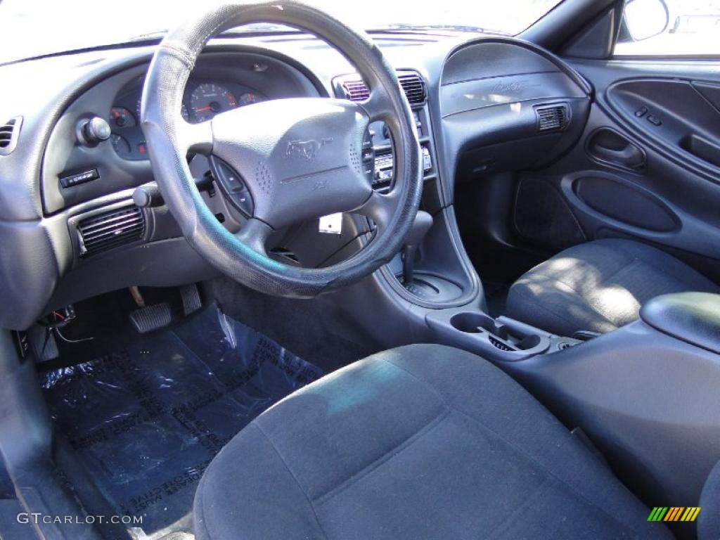 1999 Mustang V6 Convertible - Black / Dark Charcoal photo #12
