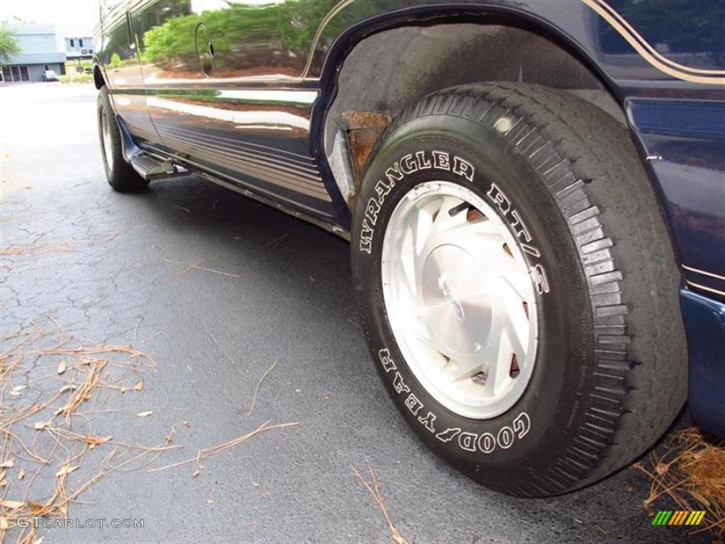 2001 Ford E Series Van E150 Passenger Conversion Wheel Photos