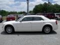 Bright White - 300 Touring Photo No. 4
