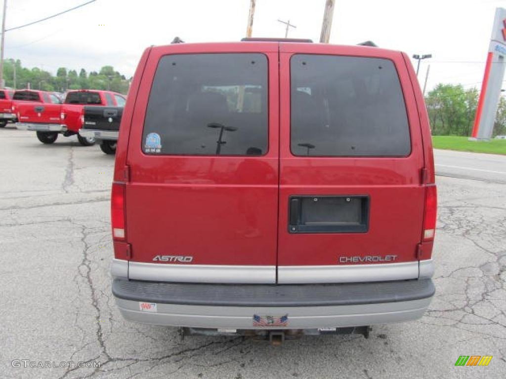 2000 Astro LS Passenger Van - Light Carmine Red Metallic / Medium Gray photo #3