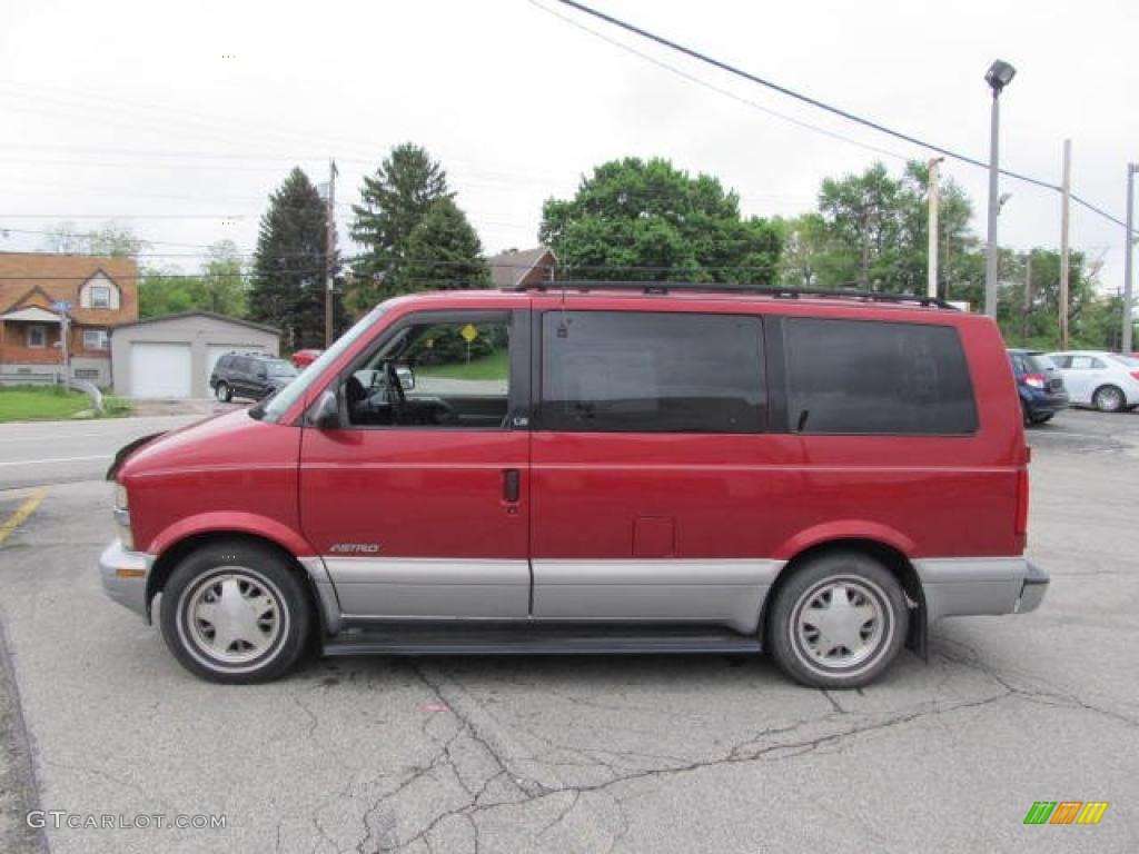 2000 Astro LS Passenger Van - Light Carmine Red Metallic / Medium Gray photo #4