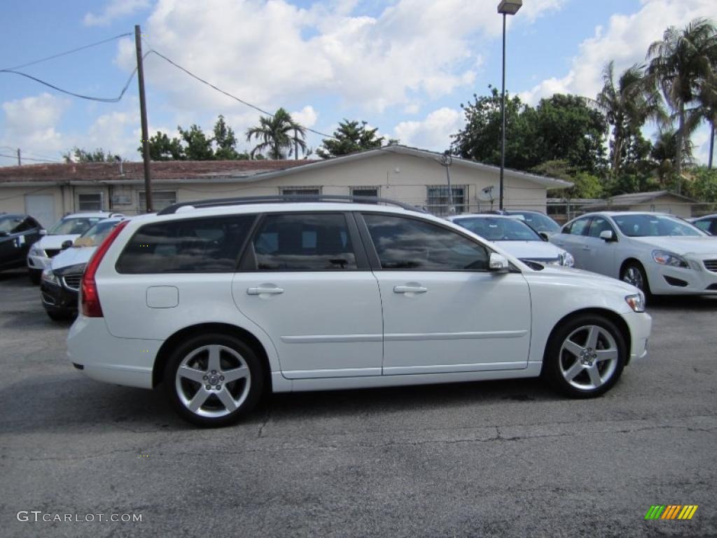 Ice White 2008 Volvo V50 2.4i Exterior Photo #49427719
