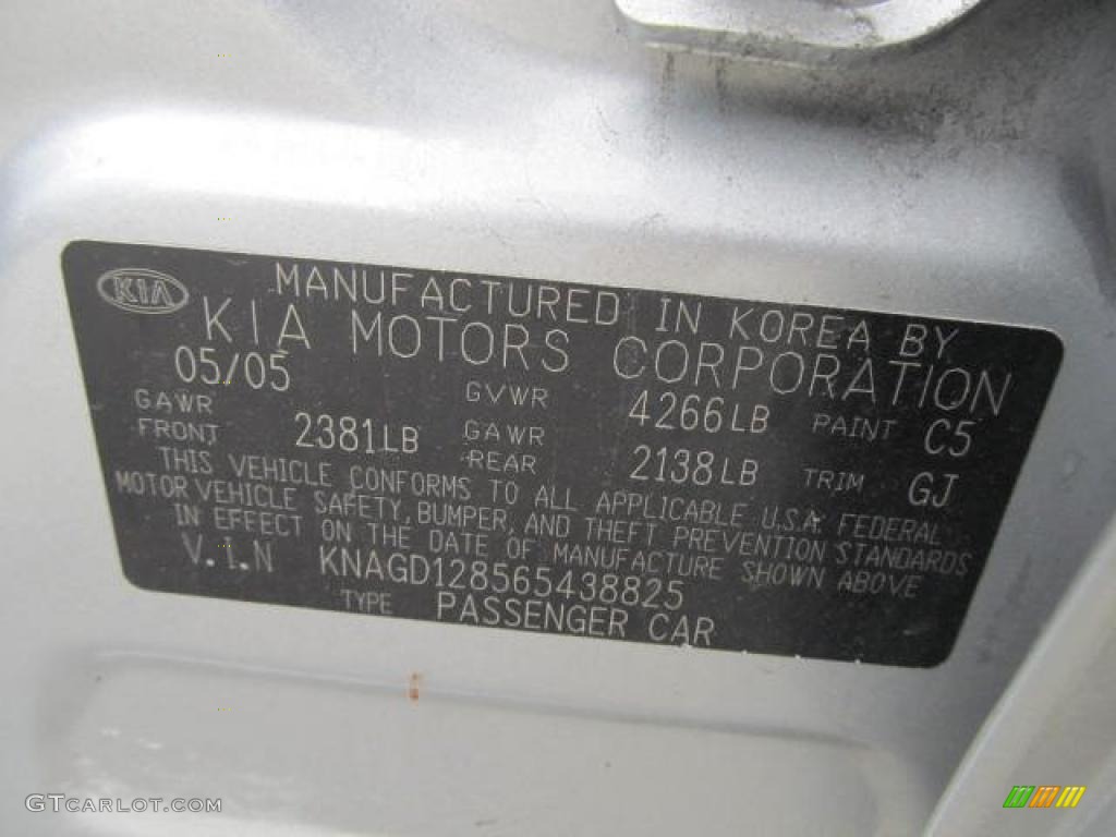 2006 Optima LX V6 - Silver / Gray photo #14