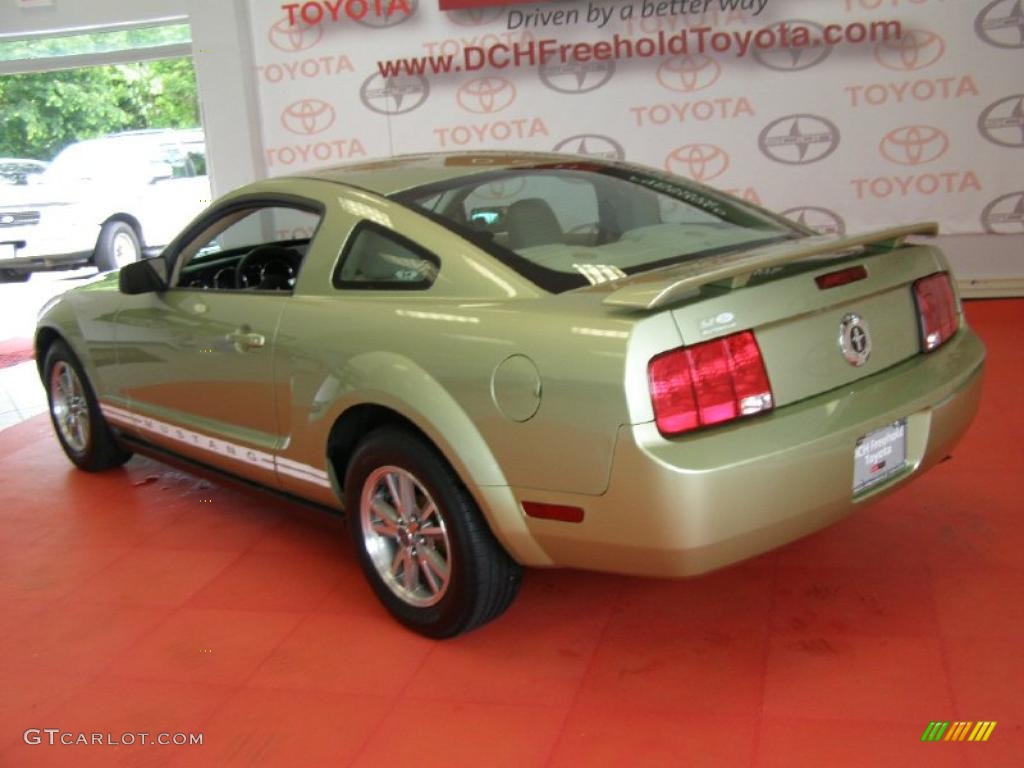 2005 Mustang V6 Deluxe Coupe - Legend Lime Metallic / Medium Parchment photo #6