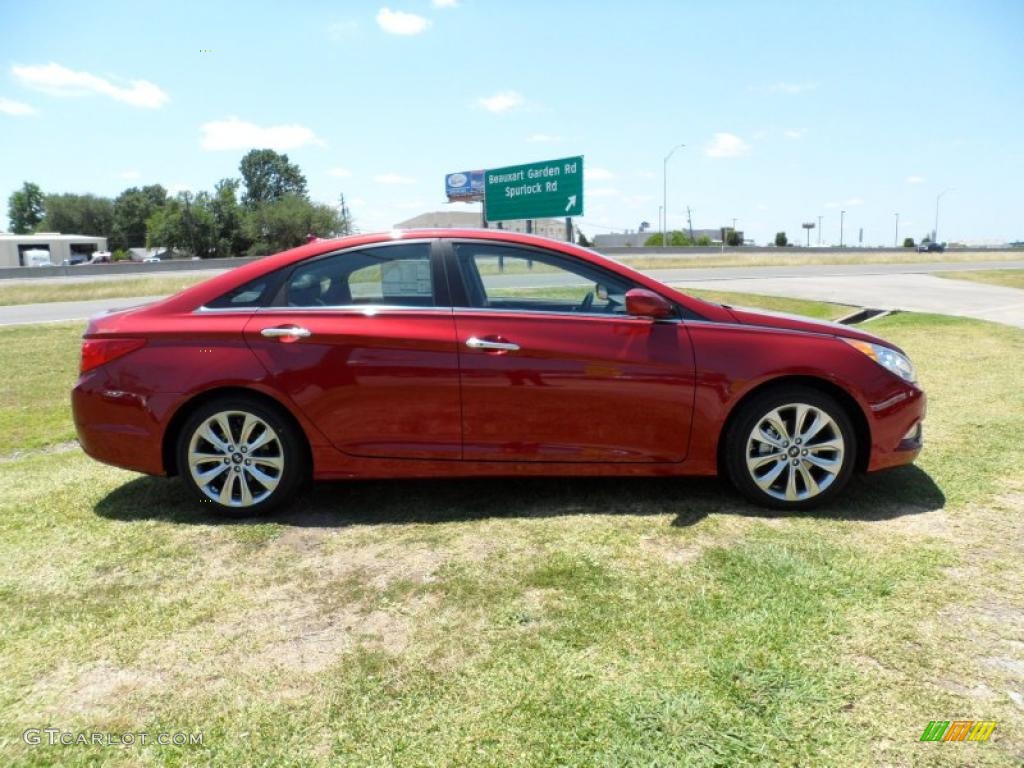 2011 Sonata SE - Venetian Red / Black photo #2