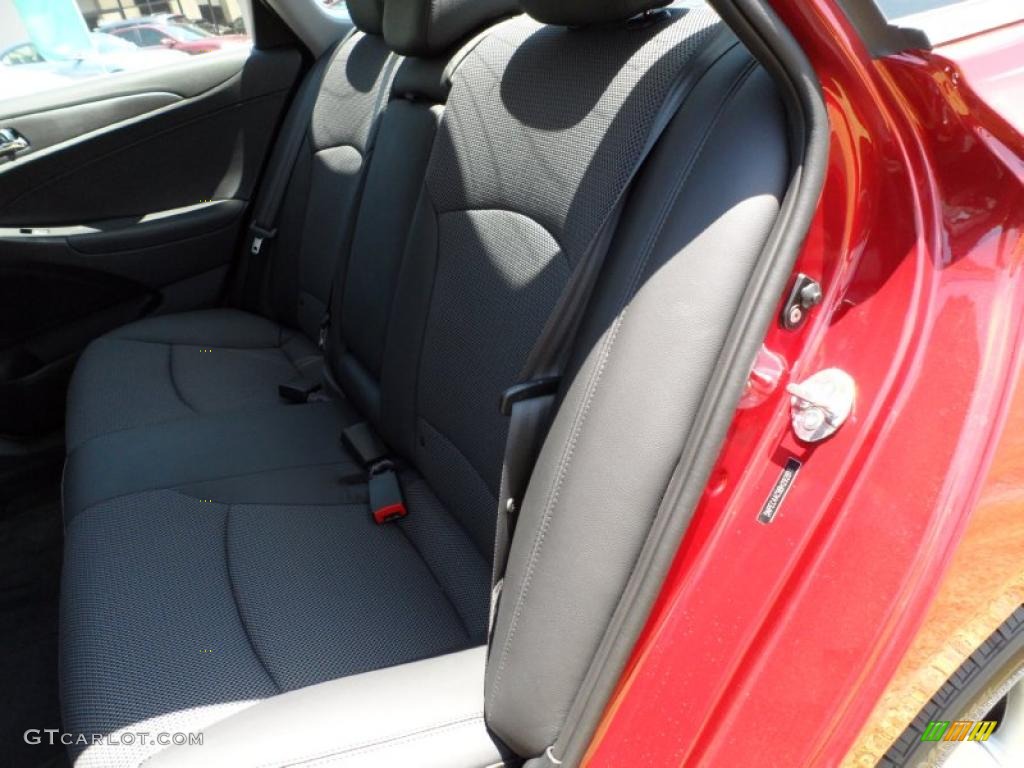 2011 Sonata SE - Venetian Red / Black photo #20