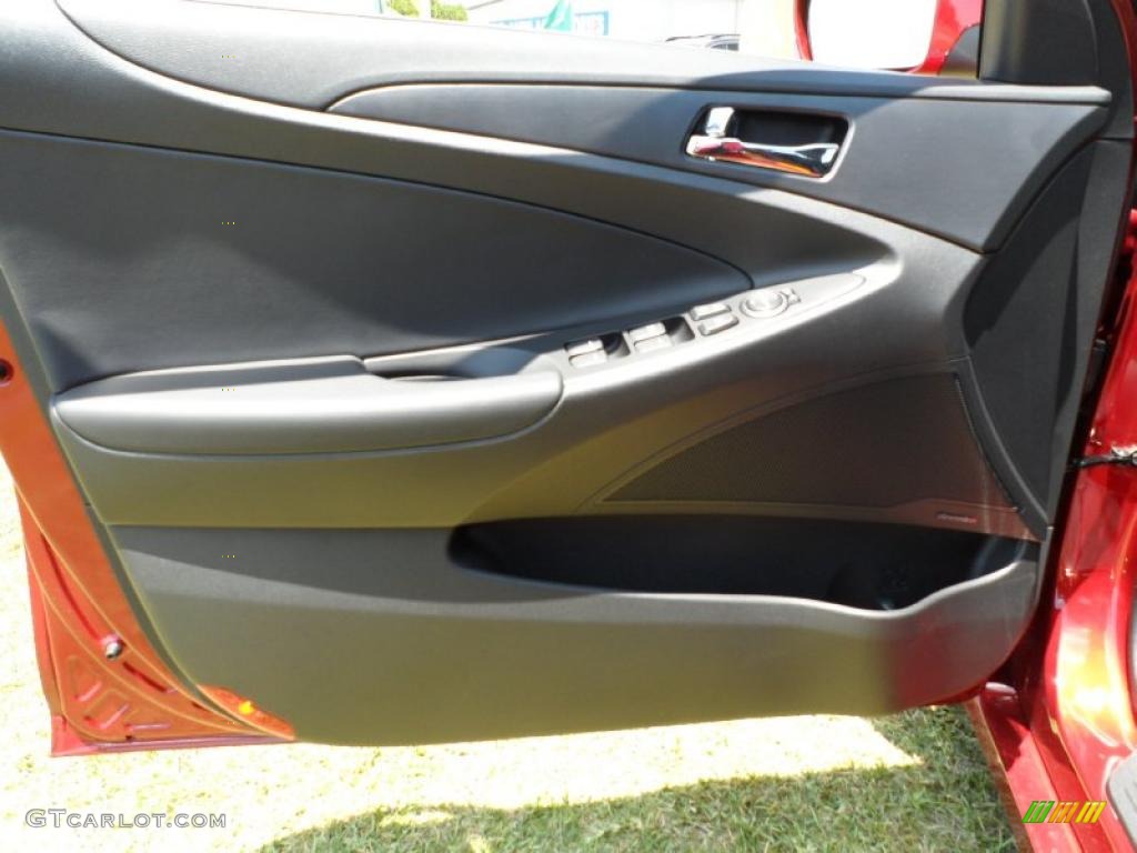 2011 Sonata SE - Venetian Red / Black photo #21