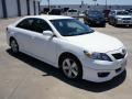 Super White - Camry SE Photo No. 6