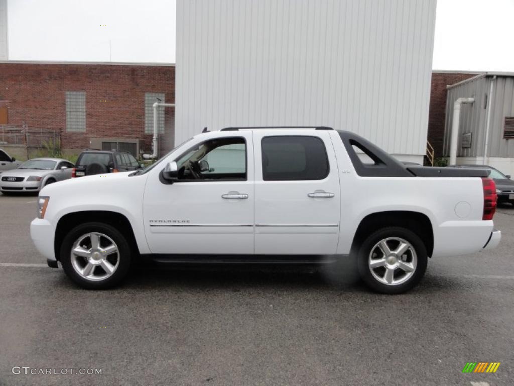 2010 Avalanche LTZ 4x4 - Summit White / Dark Cashmere/Light Cashmere photo #11