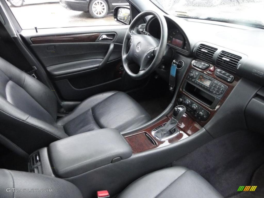 2004 C 240 4Matic Sedan - Black / Charcoal photo #19