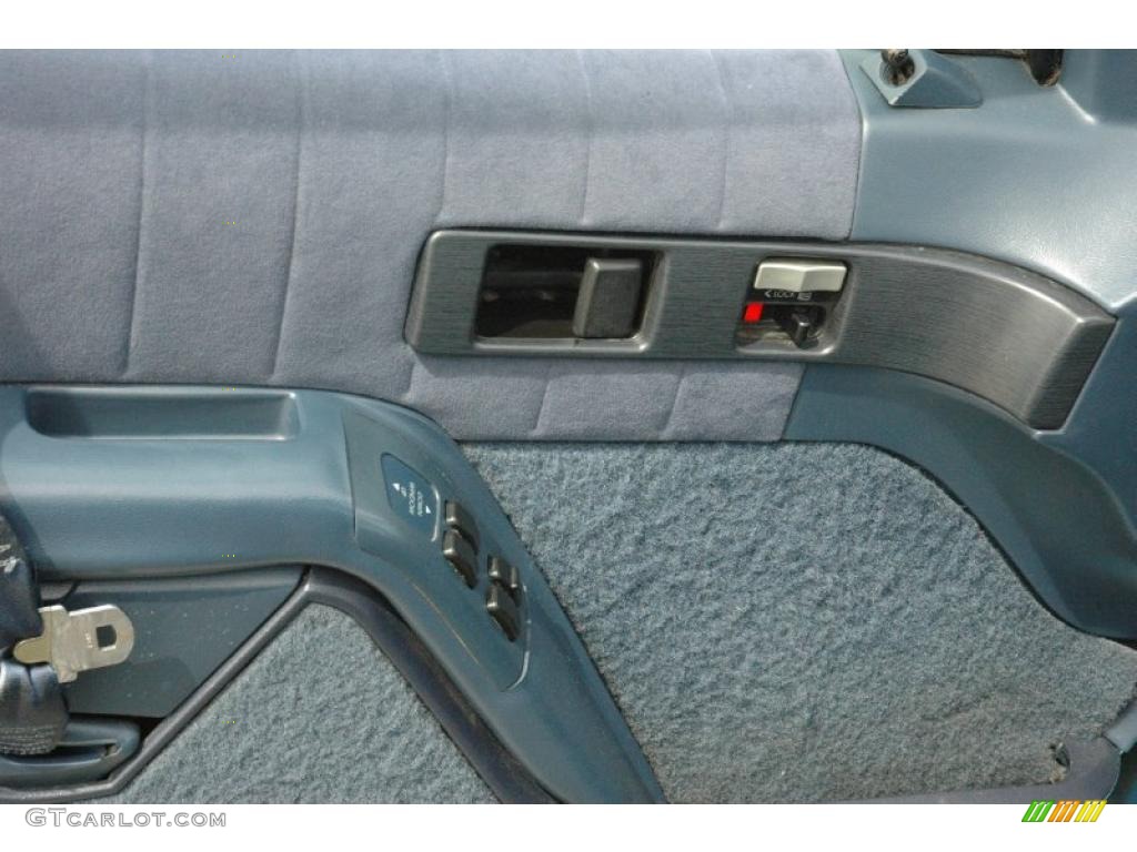 1992 Lumina Euro Sedan - Medium Maui Blue Metallic / Blue photo #11