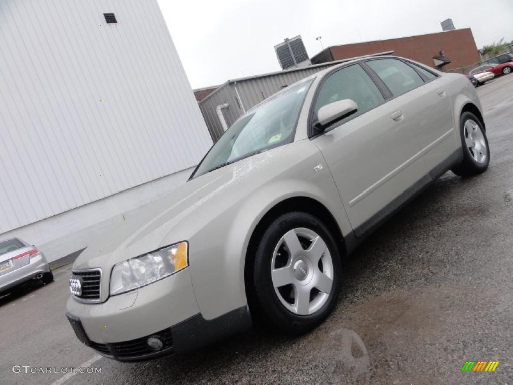 2004 A4 1.8T quattro Sedan - Champagne Metallic / Beige photo #2