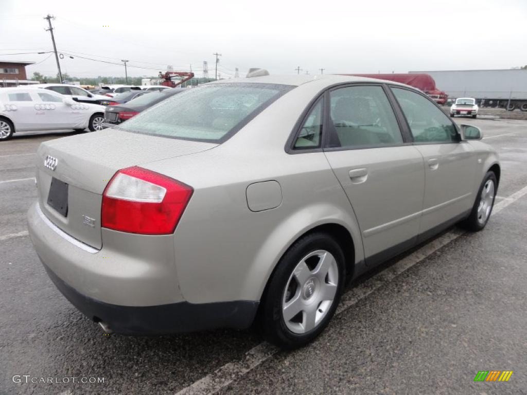 2004 A4 1.8T quattro Sedan - Champagne Metallic / Beige photo #8