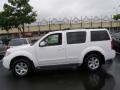 2008 Avalanche White Nissan Pathfinder SE 4x4  photo #4