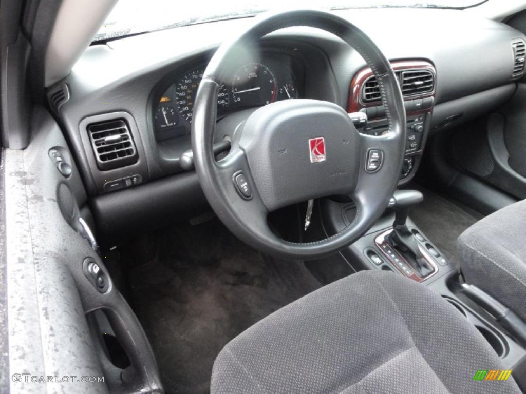 Black Interior 2002 Saturn L Series L300 Sedan Photo #49442371
