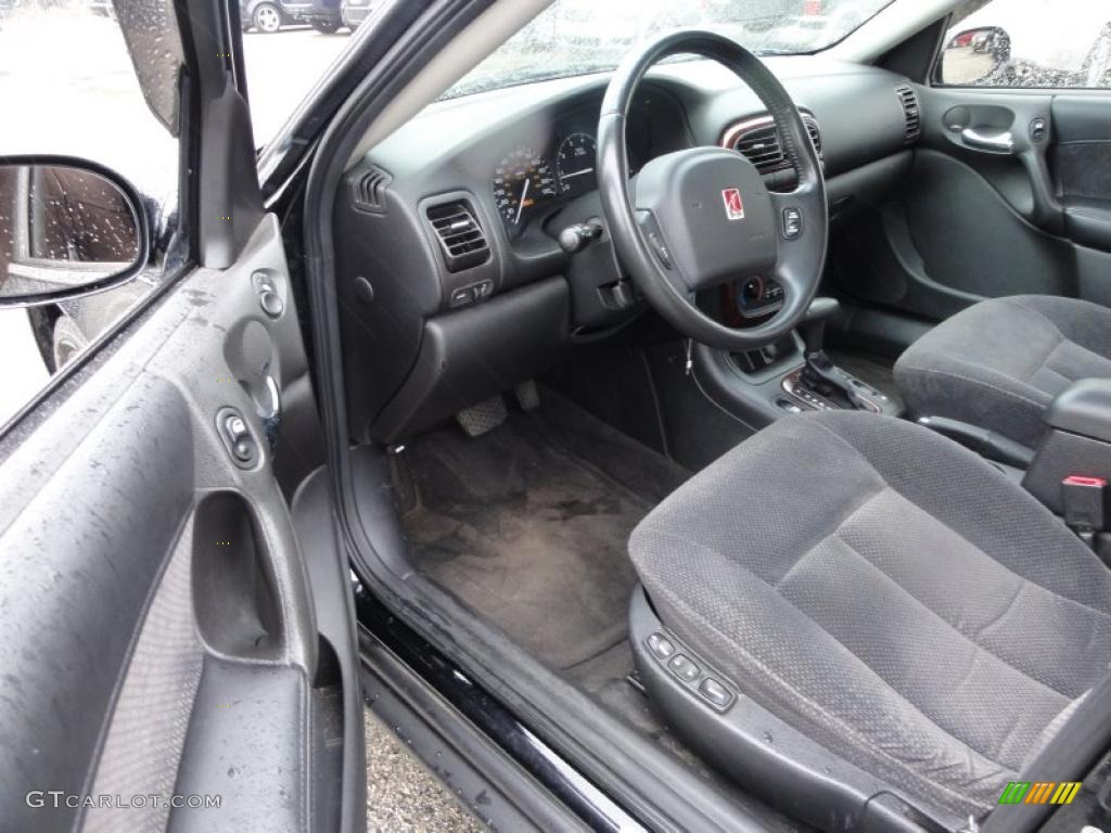 Black Interior 2002 Saturn L Series L300 Sedan Photo #49442383