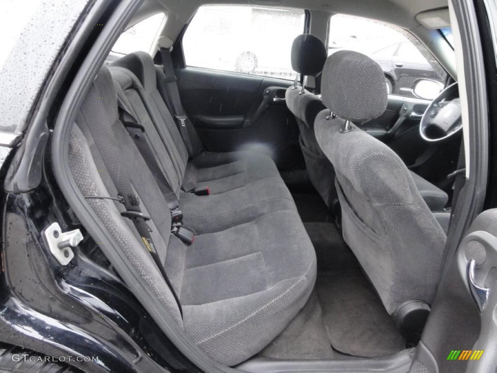 Black Interior 2002 Saturn L Series L300 Sedan Photo #49442527