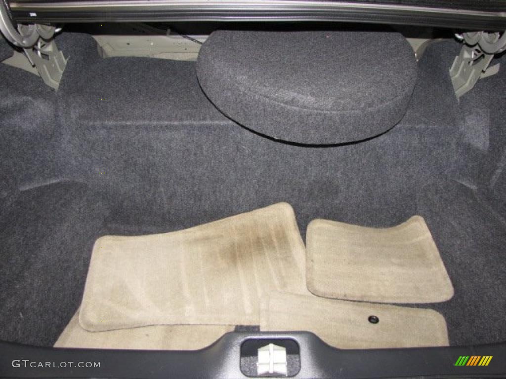 2006 Grand Marquis LS - Silver Birch Metallic / Medium Light Stone photo #18