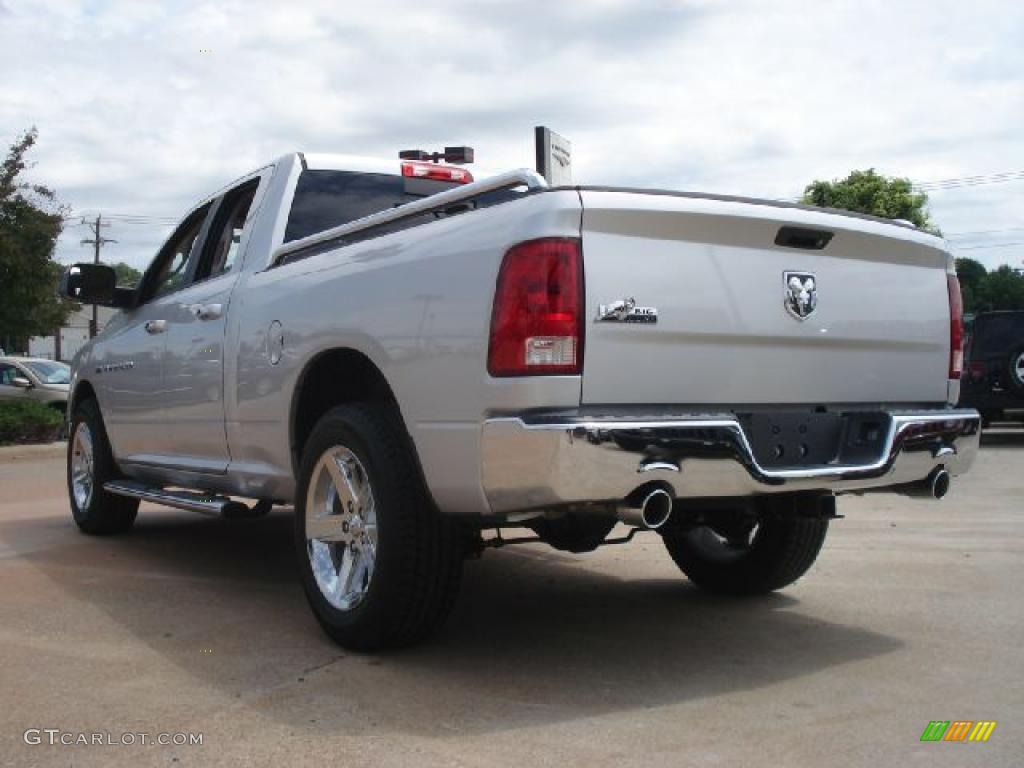 2011 Ram 1500 Big Horn Quad Cab - Bright Silver Metallic / Dark Slate Gray/Medium Graystone photo #5