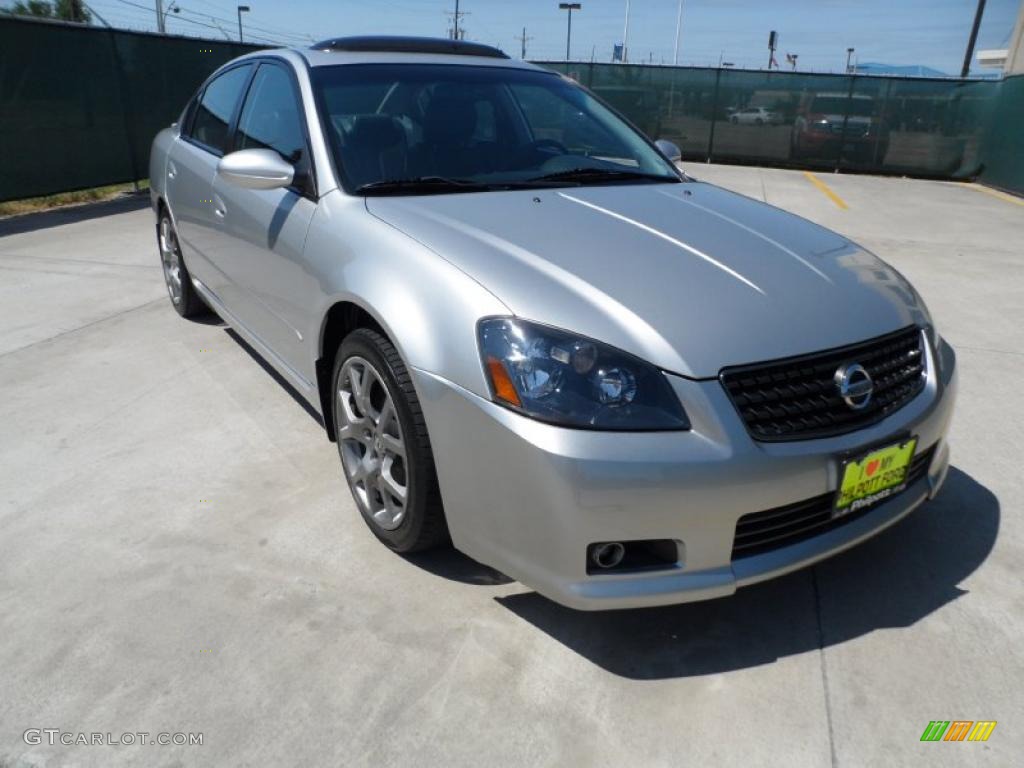 2006 Altima 3.5 SE-R - Sheer Silver Metallic / Charcoal/Red photo #1