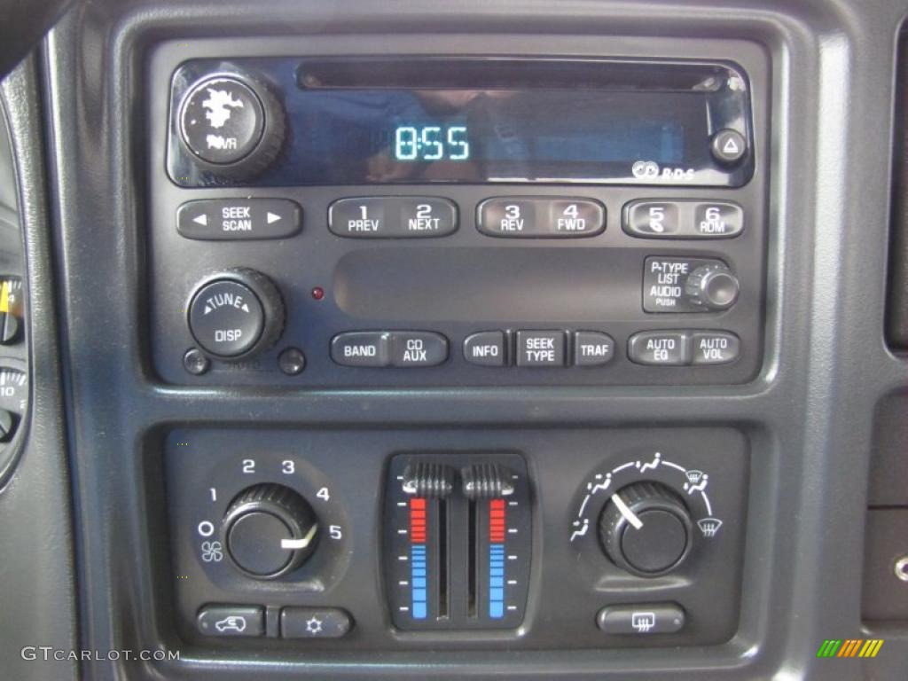 2003 GMC Sierra 1500 SLE Extended Cab 4x4 Controls Photo #49450624