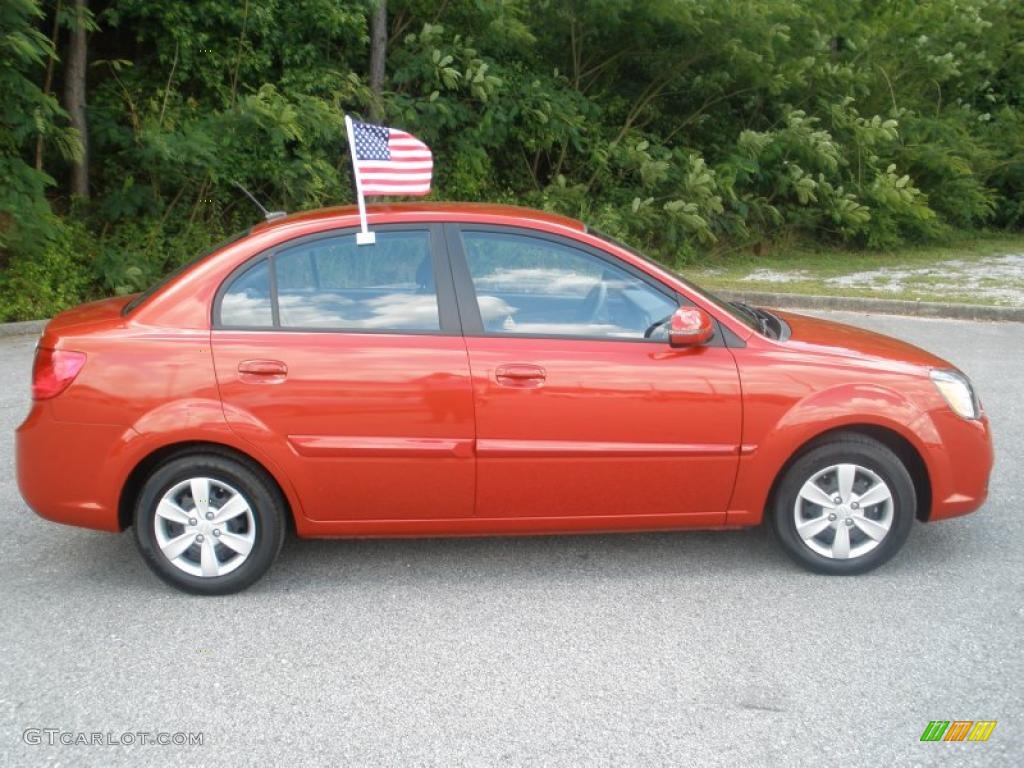 2010 Rio LX Sedan - Tropical Red / Gray photo #2