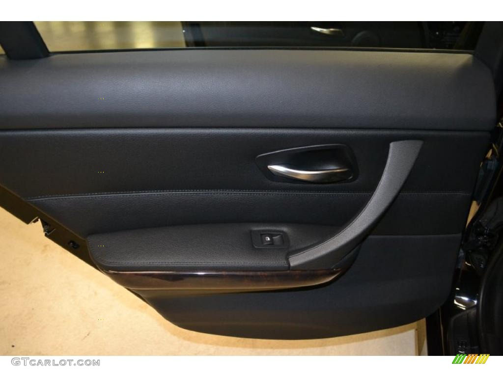 2008 3 Series 328i Sedan - Jet Black / Black photo #28